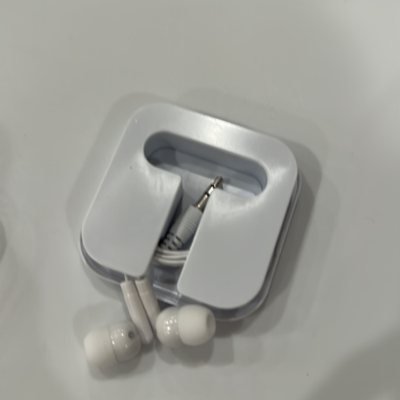 Waste Management Trade Show  wired earphones with Stereo Connector - Picture 2 of 2